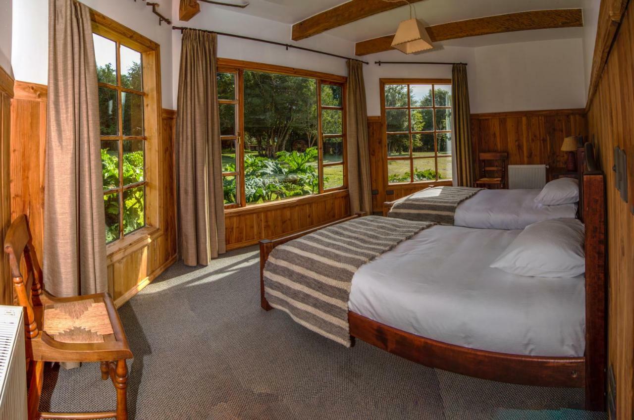 Andes Lodge, Puelo Patagonia Hotel Puelo River